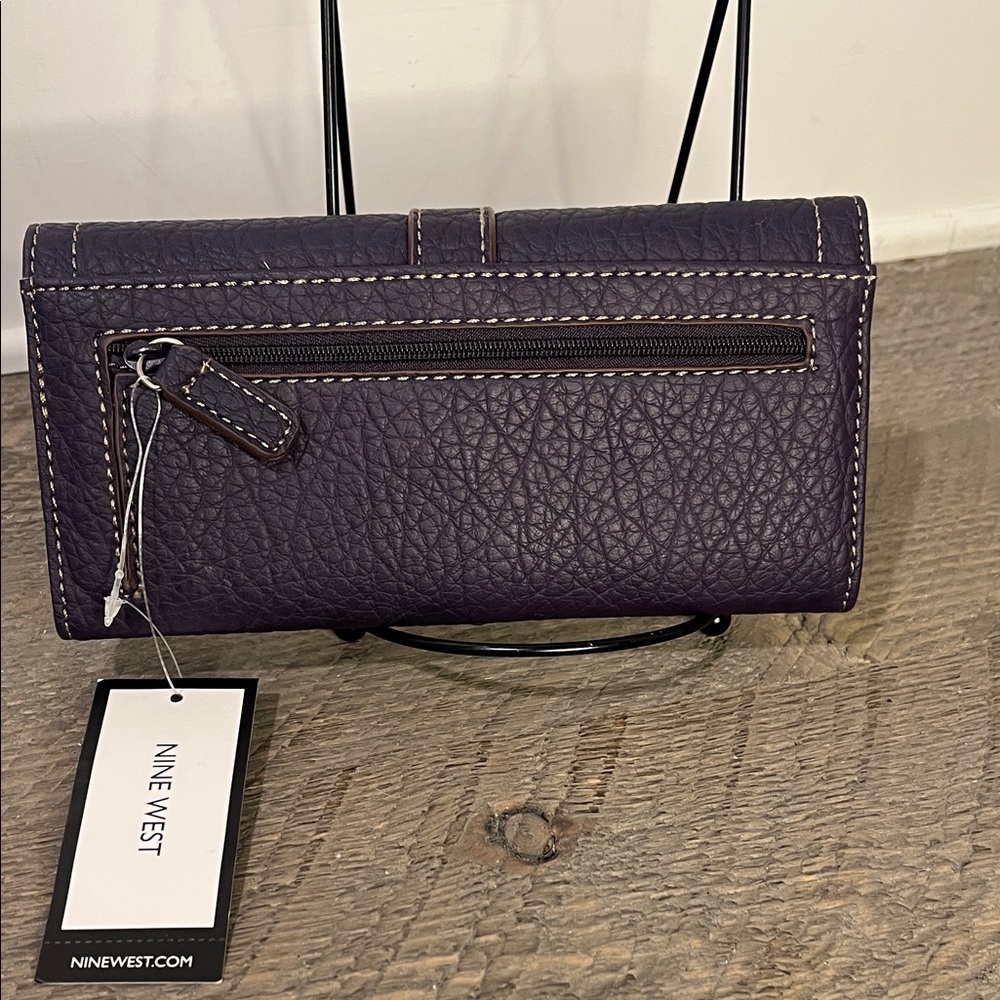 NWT - NINE WEST CHECKBOOK WALLET Colorado SLG - Plum - Picture 3 of 9